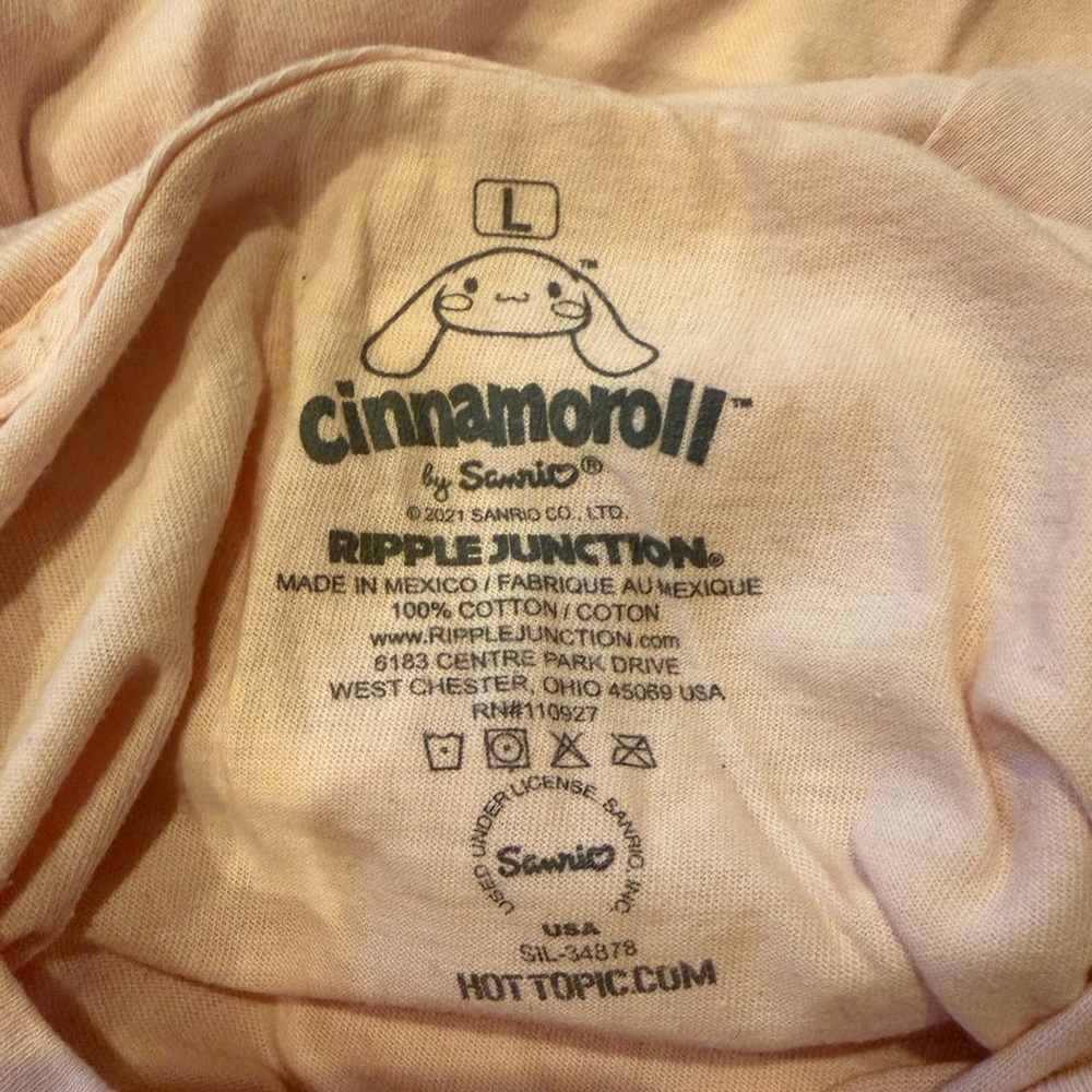 Cinnamoroll Pink T-Shirt Hot Topic - Picture 3 of 6